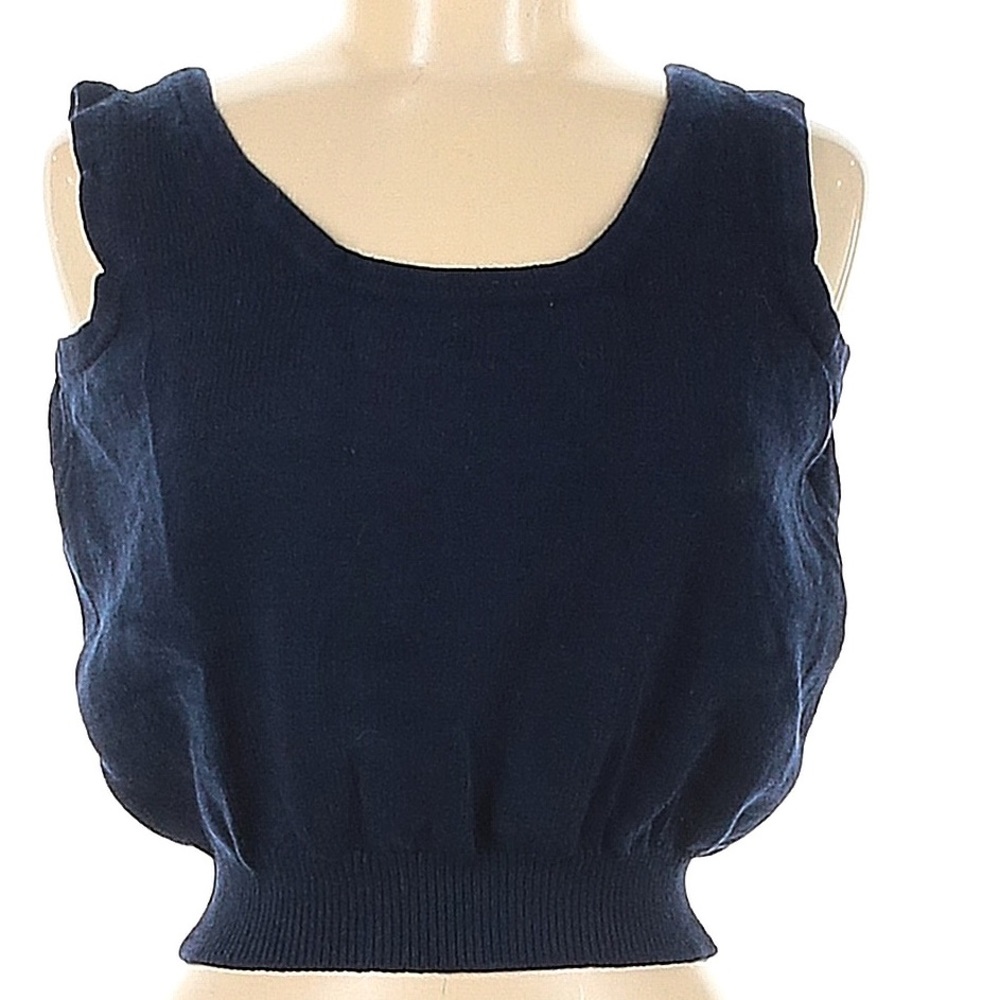 NWOT St. John's Designer Pullover Sweater in Size Medium